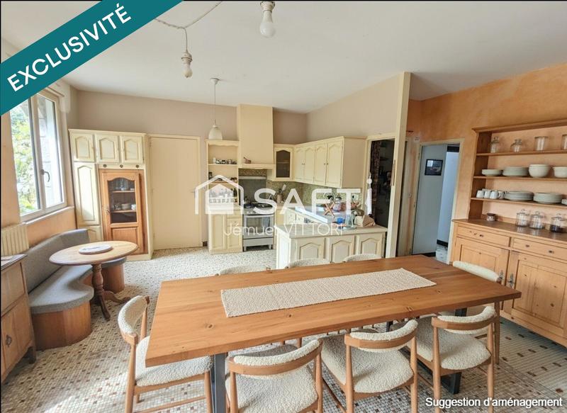 Maison - 278 m² - 10 pièces