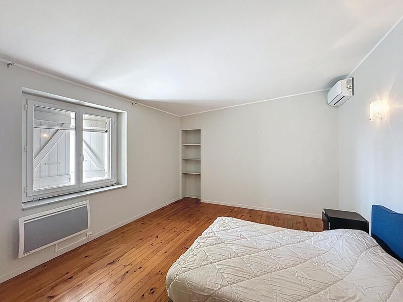 Maison - 294 m² - 4 pièces