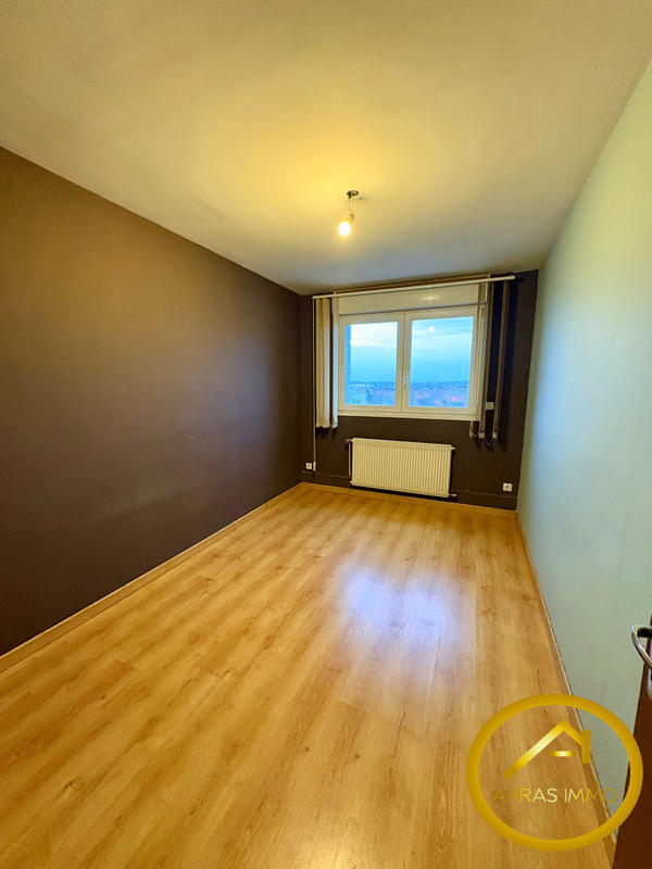 Appartement - 94 m² - 4 pièces