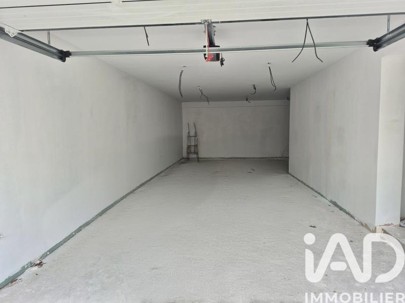 Maison - 227 m² - 7 pièces