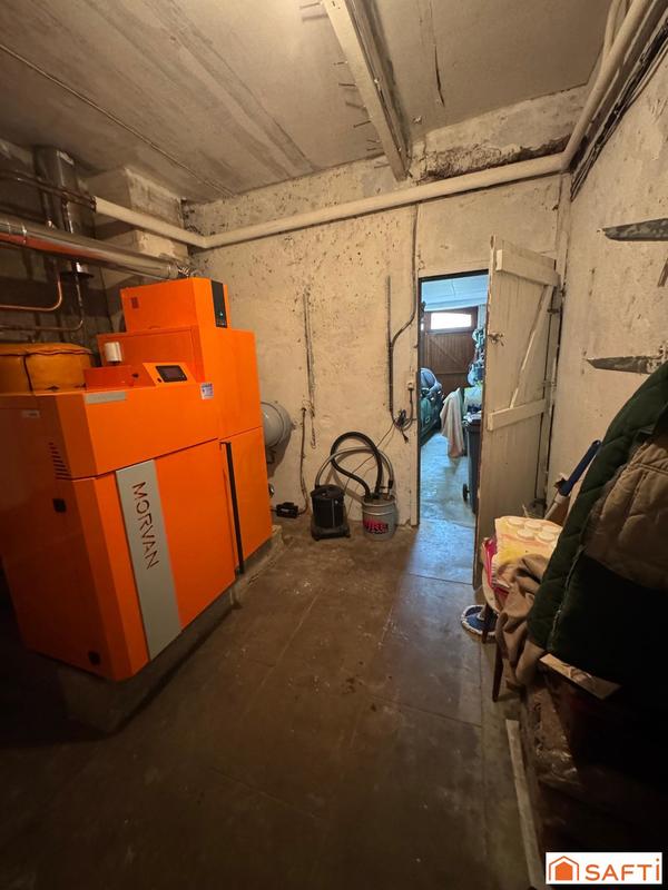 Maison - 180 m² - 7 pièces