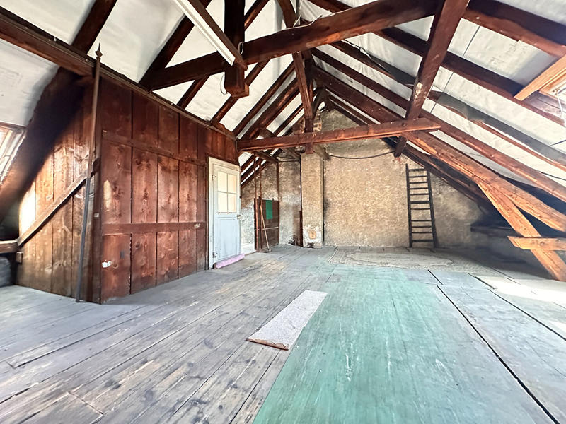 Maison - 161 m² - 7 pièces