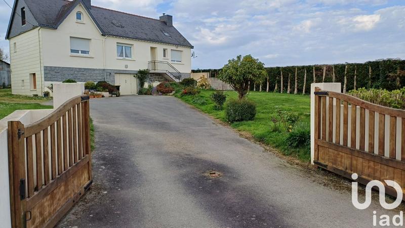 Maison - 126 m² - 8 pièces