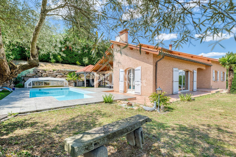 Maison - 160 m² - 6 pièces