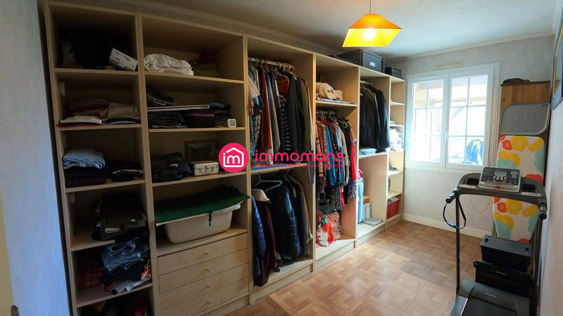 Maison - 165 m² - 11 pièces