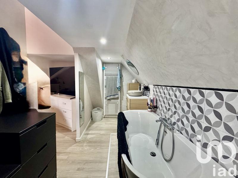 Maison - 115 m² - 4 pièces