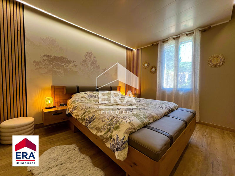 Maison - 164 m² - 9 pièces