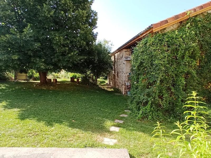 Maison traditionnelle - 180 m² - 7 pièces