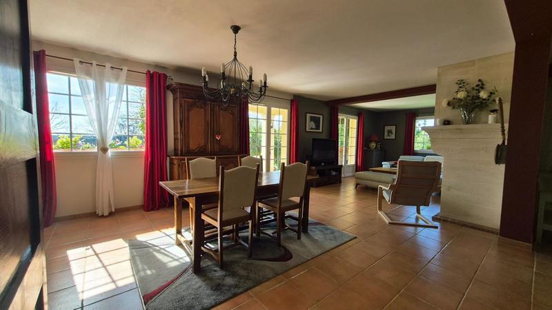 Maison - 150 m² - 4 pièces