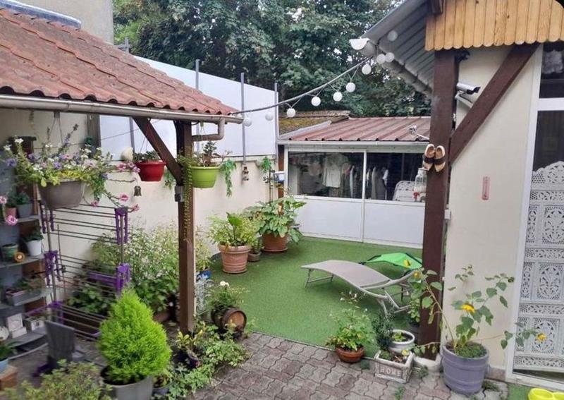 Maison de ville - 134 m² - 9 pièces