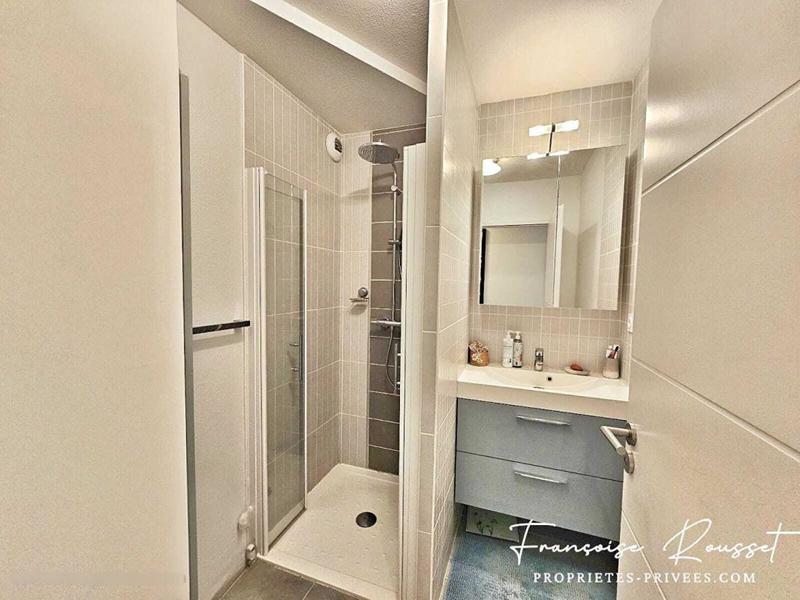 Appartement - 60 m² - 2 pièces