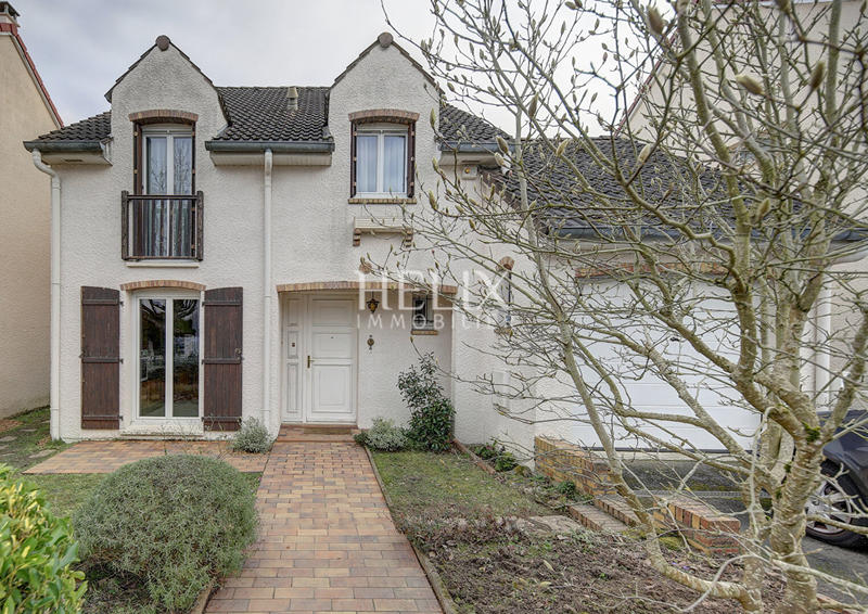 Maison - 141 m² - 7 pièces