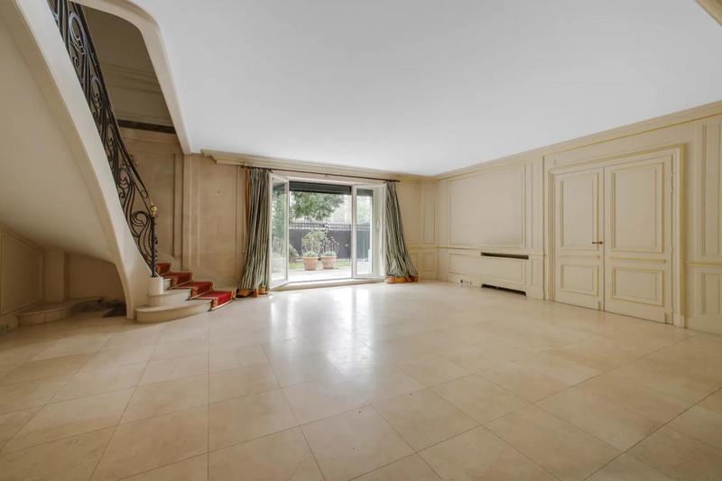 Duplex - 227 m² - 7 pièces