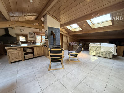 Loft - 140 m² - 5 pièces