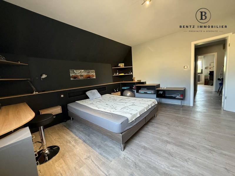 Maison - 166 m² - 6 pièces