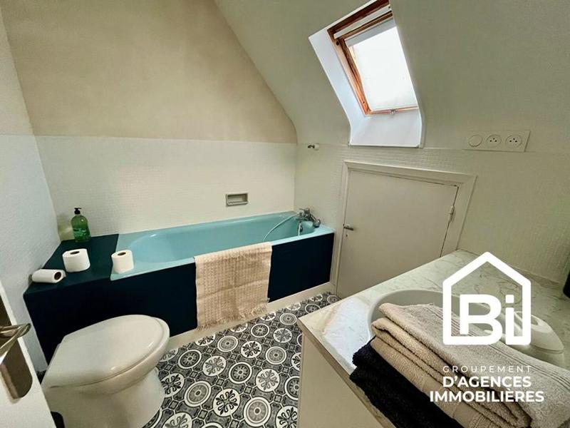 Maison - 104 m² - 6 pièces