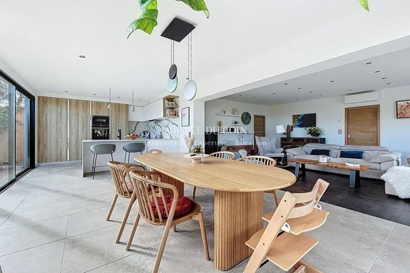 Maison - 156 m² - 5 pièces