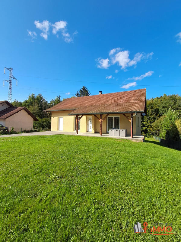 Villa - 212 m² - 6 pièces