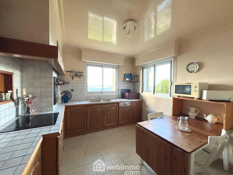 Maison - 193 m² - 8 pièces