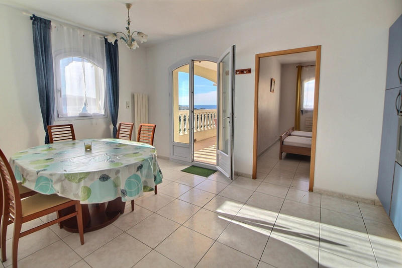 Villa - 249 m² - 11 pièces