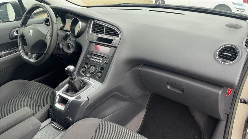 Peugeot 5008 II 1.6 Hdi 110 Active