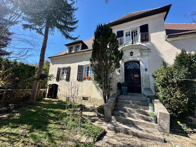 Manoir - 196 m² - 7 pièces