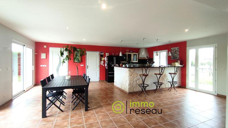 Maison - 161 m² - 7 pièces