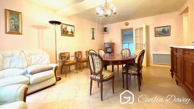 Maison de village - 94 m² - 4 pièces