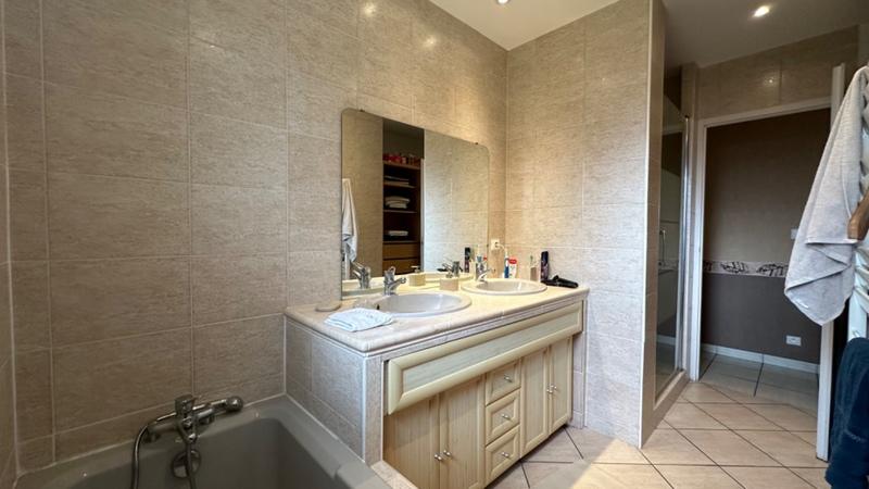 Maison - 144 m² - 6 pièces