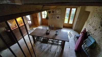 Maison - 320 m² - 18 pièces