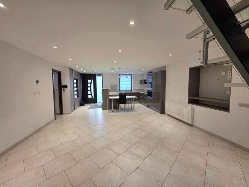 Maison - 87 m² - 5 pièces