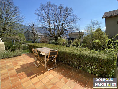 Maison traditionnelle - 176 m² - 6 pièces