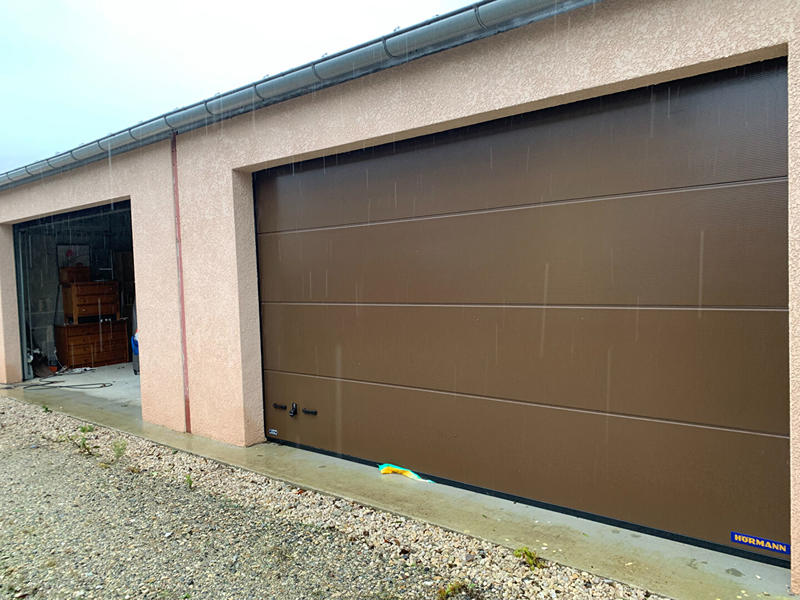 Local d'activité / Entrepôt - 647 m² - 5 pièces