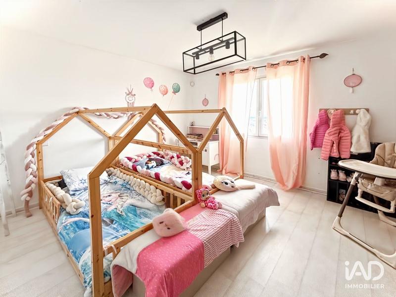 Maison - 184 m² - 5 pièces