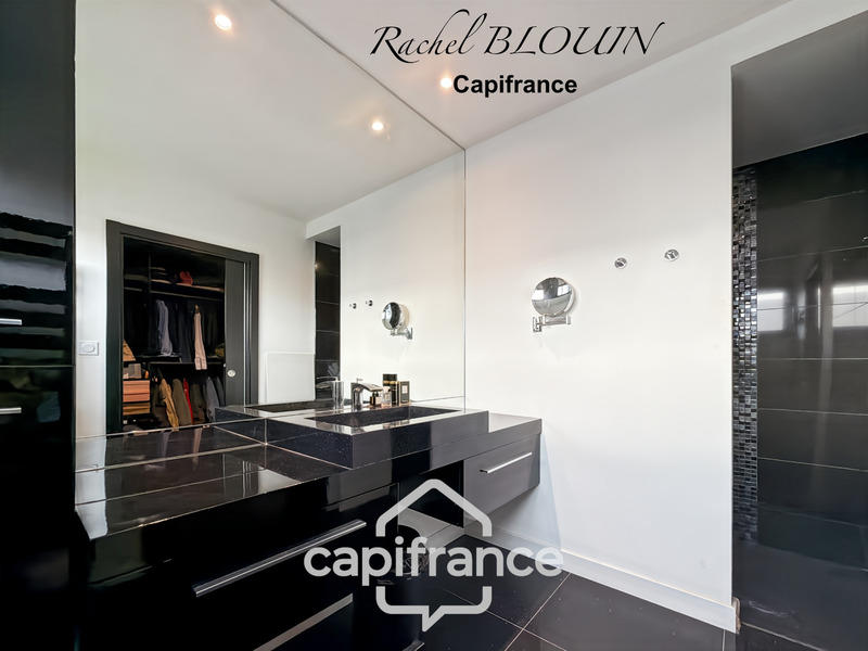 Maison - 160 m² - 7 pièces