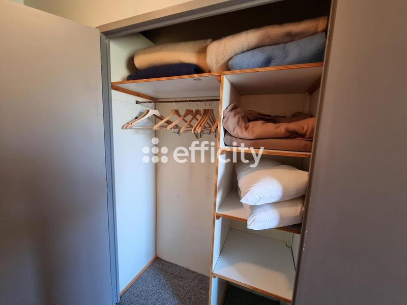 Bureau - 757 m² - 22 pièces