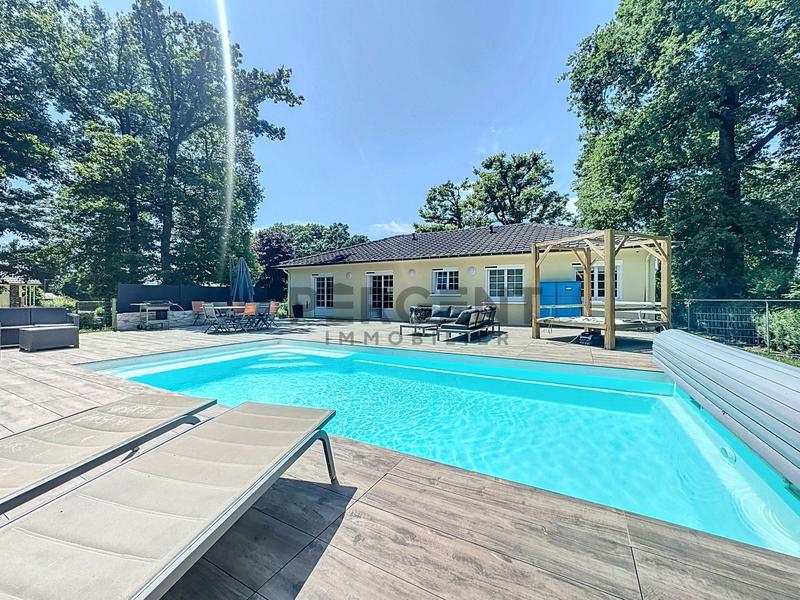 Maison - 140 m² - 6 pièces