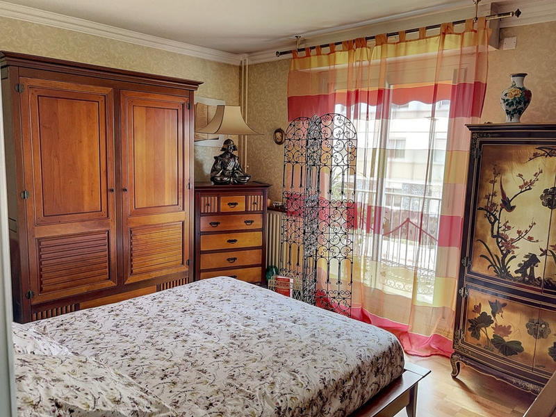 Appartement - 110 m² - 6 pièces