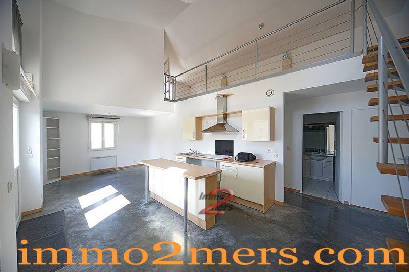 Maison en pierre - 87 m² - 2 pièces