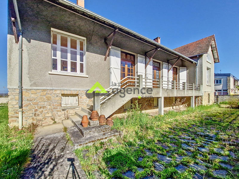 Maison - 275 m² - 10 pièces