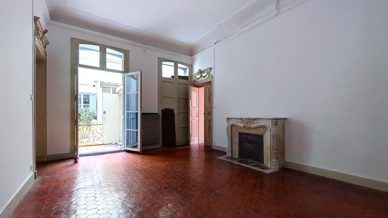 Appartement - 131 m² - 6 pièces