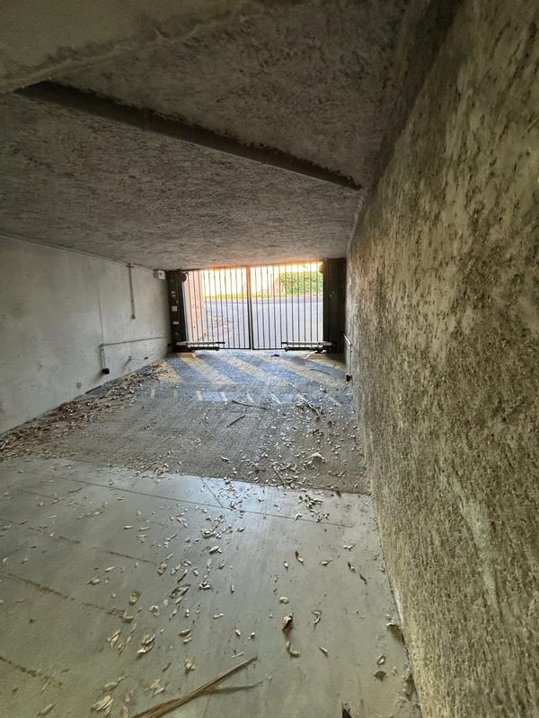 Parking / Garage - 15 m²