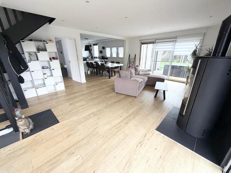 Maison - 138 m² - 6 pièces