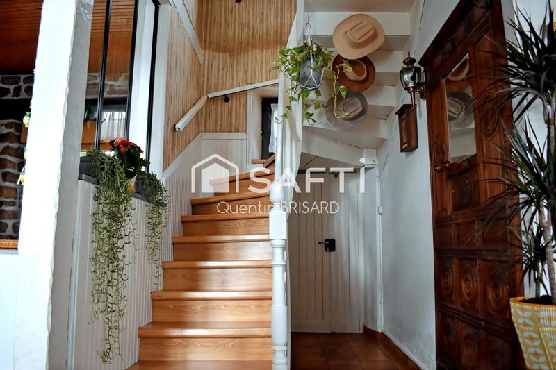 Maison - 141 m² - 5 pièces