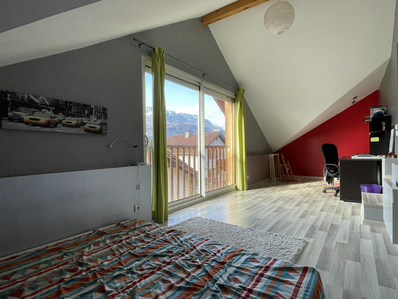 Maison - 211 m² - 7 pièces