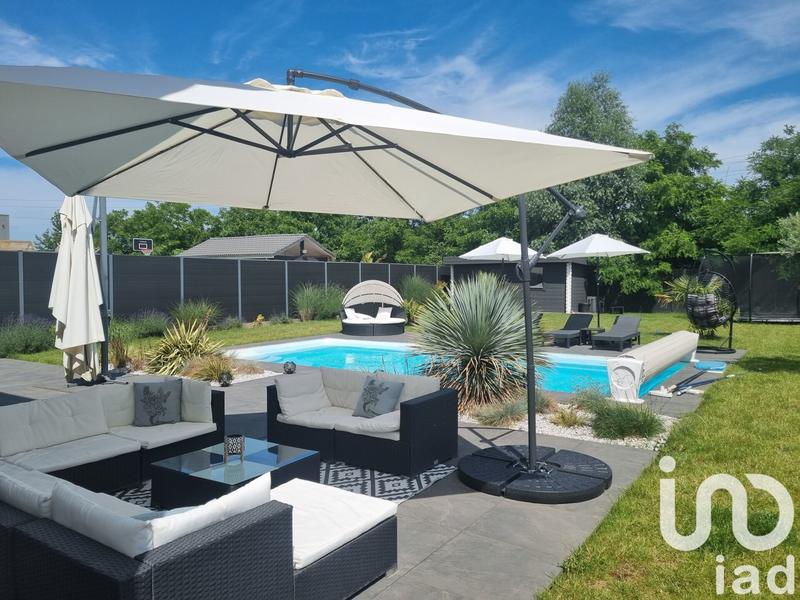 Maison - 180 m² - 6 pièces