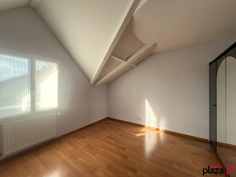 Maison - 226 m² - 7 pièces