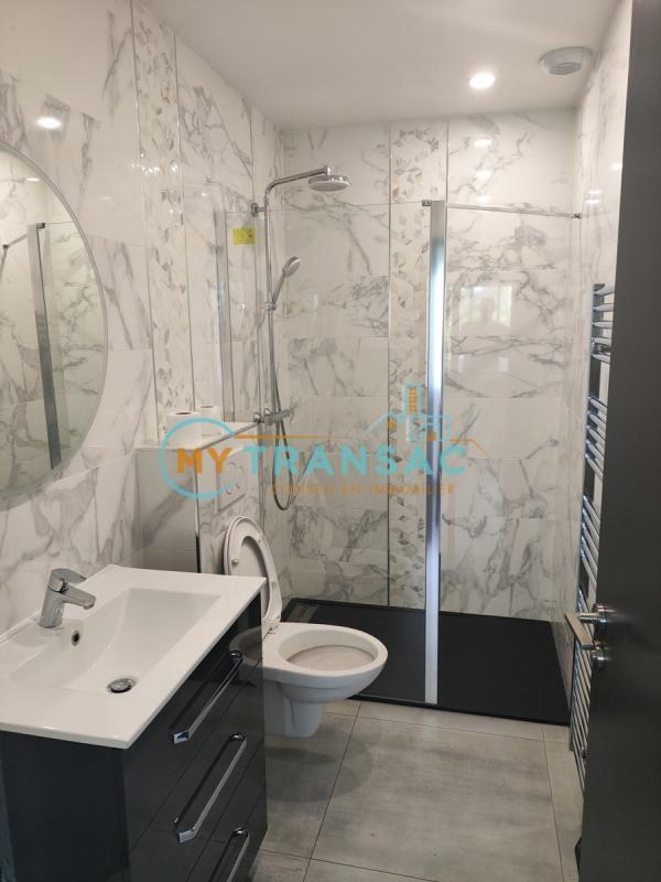 Local d'activités - 130 m²