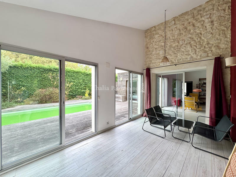 Maison - 250 m² - 7 pièces