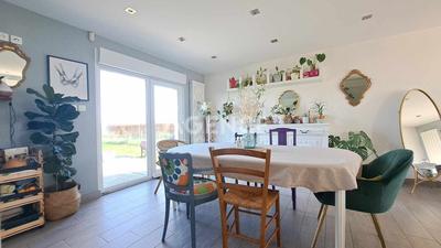 Maison - 95 m² - 4 pièces